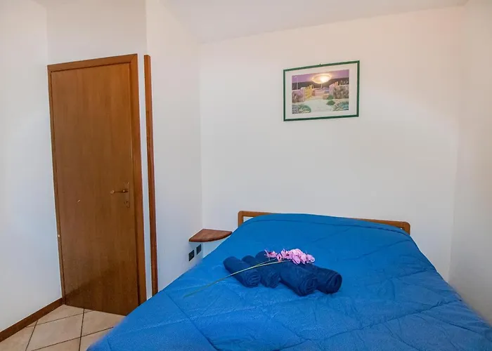 House Nicholas Gera Lario