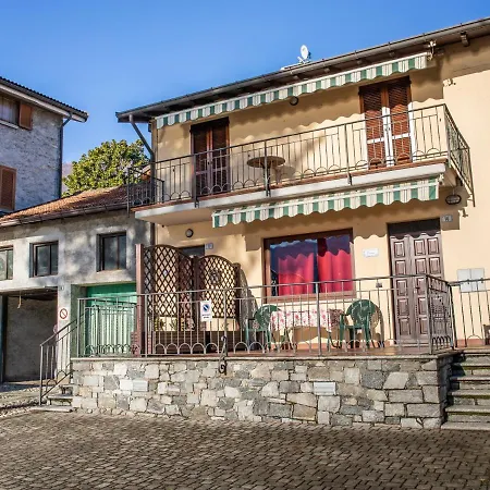 House Nicholas בית נופש *