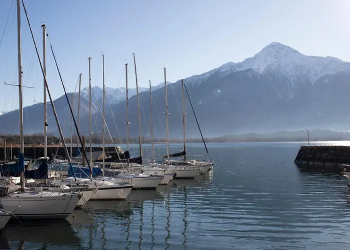 House Nicholas * 게라 라리오